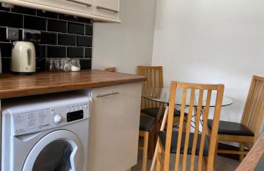 Cosy 2 Bed Flat in Swansea - Home away from Home - Foto 8