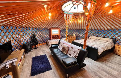 Orange Yurt With Hot Tub- Sleeps 3, Parking & Pets - Foto 4
