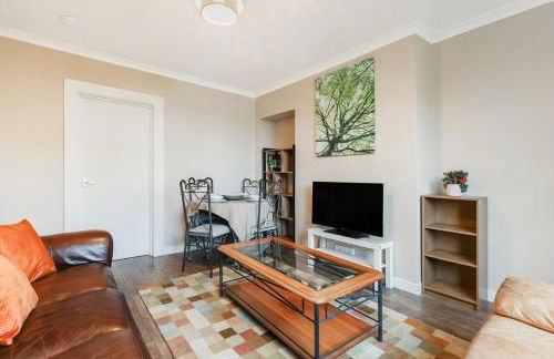Free Parking - Central - Sleeps 6 - Great Location - Photo 1