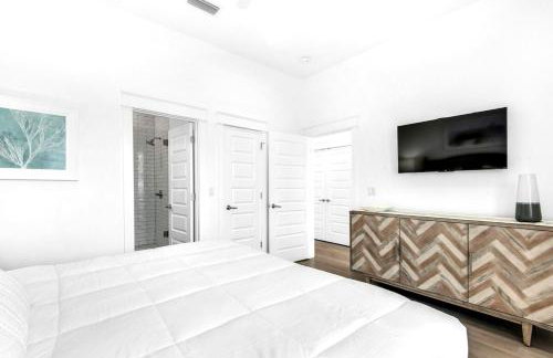 Azure! Sleeps 22! Golf Cart! Beach Access! Pool - Foto 12