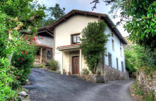 La Rondita, Fuentes, Parres, Asturias - Photo 1