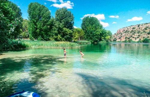 New Luxury Apartment with Pool - Foto 40