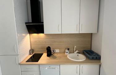 Apartamento Moderno Soho - Nuevo! En el centro y cerca de la playa!Parking gratuito! - Foto 4