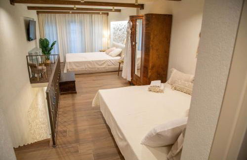 Philomena Suite - Photo 34