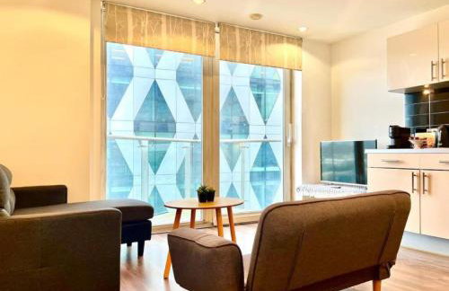 Modern High-Rise Flat in Media City! 2 Beds, 2 Baths - Foto 4