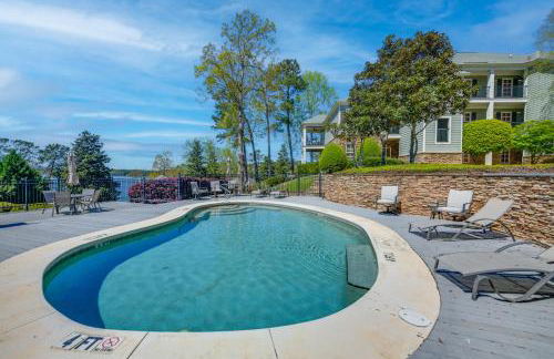 Balcony and Community Perks Lake Martin Condo! - Foto 21