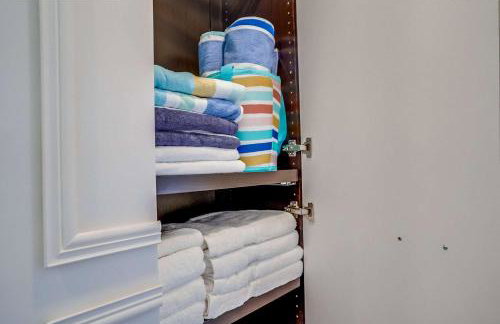 Private Not-So-Tiny Home - Yard & Dogs OK - Foto 10