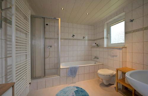 Ferienhaus "Am Eisenberg"- Wandern im UNESCO Biosphärenreservat Vessertal - Foto 11