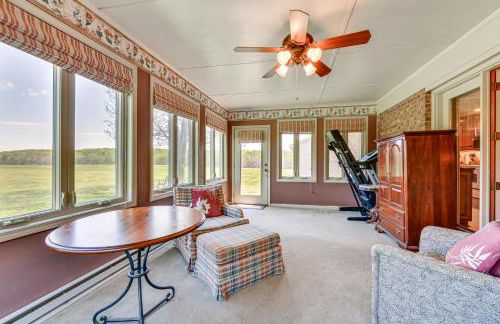 Spacious Mount Pleasant Home with Grill and Yard! - Foto 24