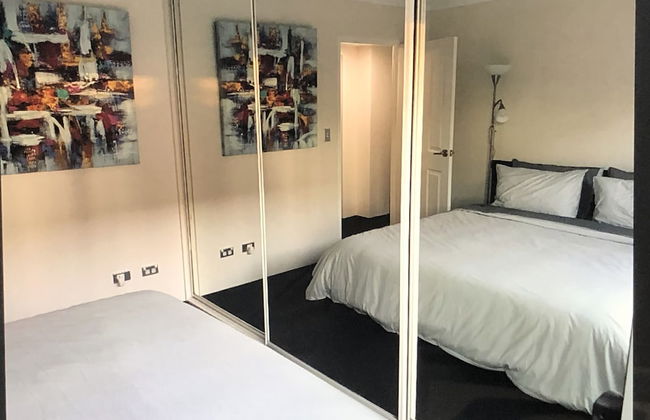 Sleek apartment Unit 87 - Photo 4