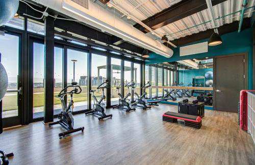 Downtown Luxury High-Rise with Panoramic Views - Foto 19