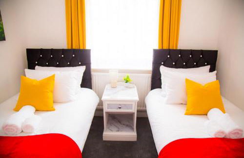 Lucky Home 24 - Ideal for Trade & Family - 2 Bedrooms - 3 Beds - Max 4 Guests - Close to BAE, Docks, Lake District, Beaches - Foto 47