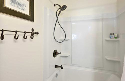 Peaceful Ranch Home with Sierra Nevada Views - Foto 16