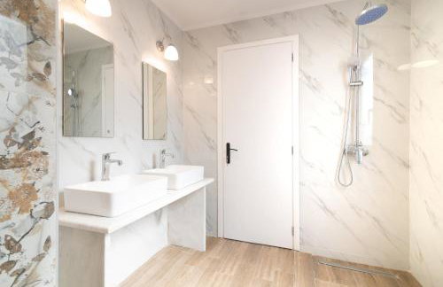 Nopi Exclusive Villa, A Sunlit Retreat by MindYourVilla - Foto 15