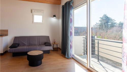 Beautiful Apartment In Eyragues - Foto 3