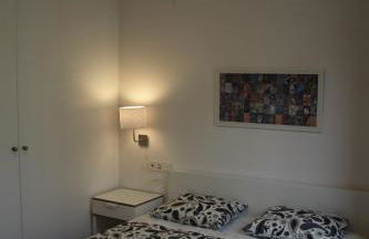 Apartamentos Hiedra y Tapinería Mercado Central - Photo 4