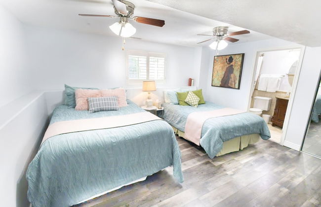 Farmington Gem 6BR Private Fenced Yard Sleeps 15 - Foto 79