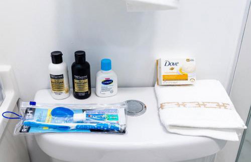 Your Perfect Oasis in Miami! - Photo 32