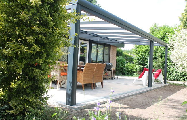 Bright Holiday Home in Lanaken near Lake with Garden - Foto 31