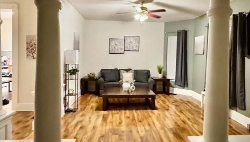 Downtown 1BR Stay Walk to Cafes & Parks - Foto 2