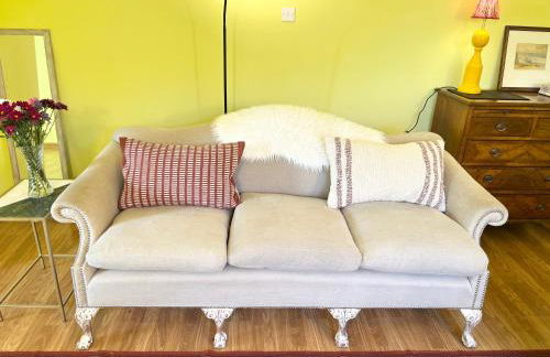 Hog Plum 2 Bed,Ground Floor, Centre Child Okeford - Photo 3