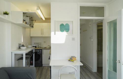New Refurbish Studio to rent in Euston - Central London - Foto 7