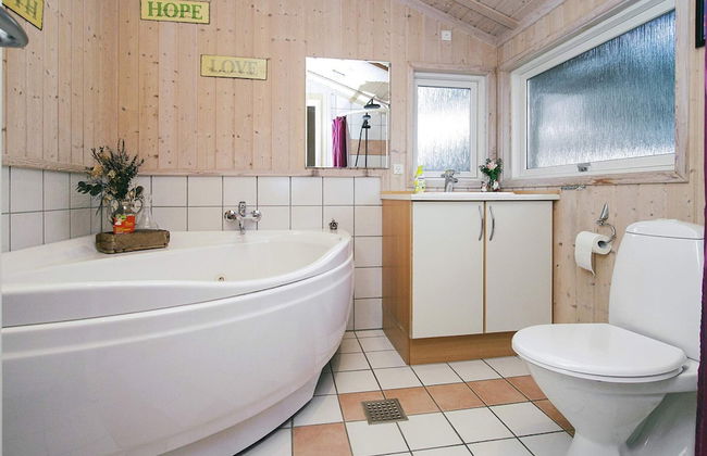 9 Person Holiday Home in Gorlev-by Traum - Photo 4