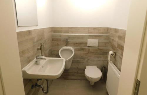 Haus Astenblick in Winterberg Ferienwohnungen mit Gastraum Wanderveranstaltungen und Familienfeiern - Foto 13