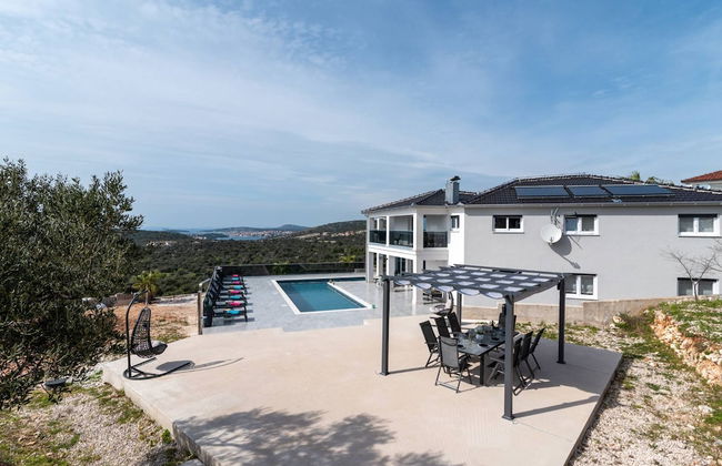 Luminous Infinity Villa With Pool and Gym - Foto 42