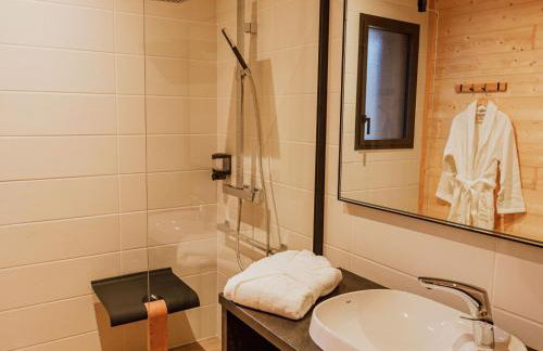 Évasion luxueuse avec spa privatif, golf et activités pour tous au Chambon-sur-Lignon - FR-1-582-369 - Foto 11