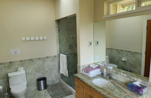 Expansive Dual-Kitchen Retreat - Foto 12