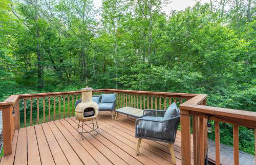 6 Br Cabin Hot Tub Fire Pit Min to Hatley Pointe - Foto 2