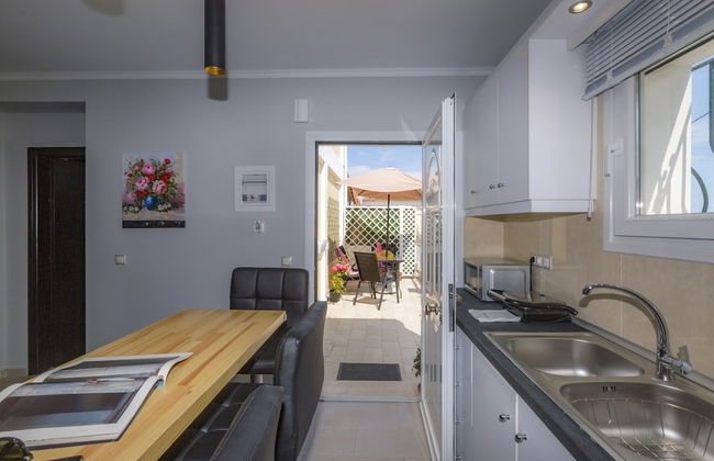 Borts Apartment - Photo 13