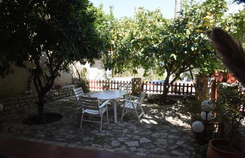 Kiveri Traditional Villa - Photo 28