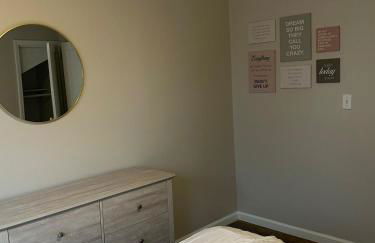 Modern 2BR in Maplewood NJ Easy NYC Access - Photo 6