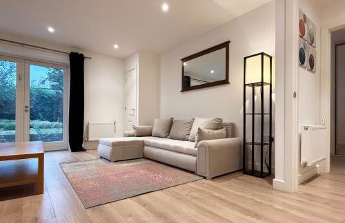 Laura's modern 1 bed apartment in Wimbledon - Foto 41