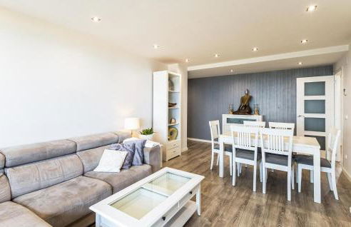 Cozy Apartment In Villajoyosa With Private Swimming Pool, Can Be Inside Or Outside - Photo 17