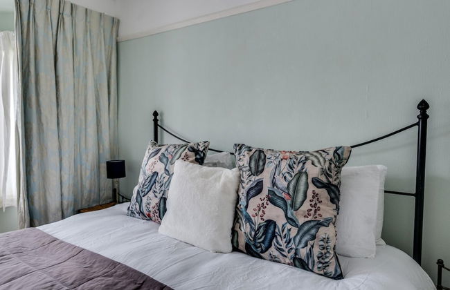 Cheerfull 3-bedroom Home With Parking Garden - Foto 17