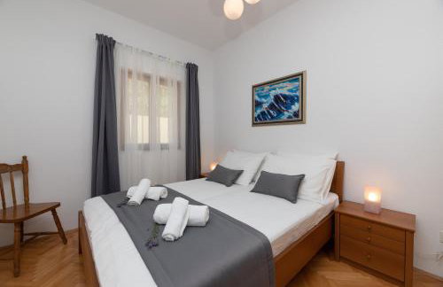 APARTMENTS4YOU SUPETAR 1,2,3&4 -the BEST and MOST POPULAR apartments for DISCOVERING the island - free parking - 200 meters from the beach - Foto 15
