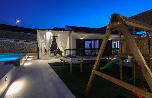 Villa Rene - Photo 12