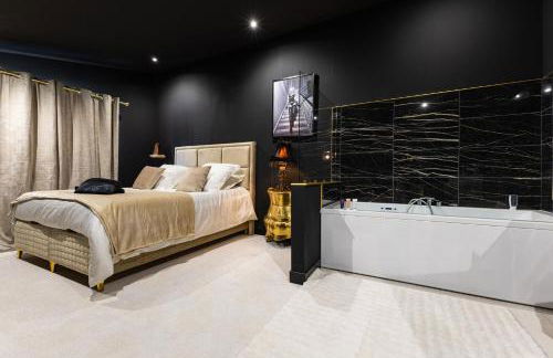 SecretRoom - Luxe, Balnéo et évasion -Arnage - Photo 2