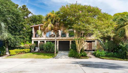 Folly Vacation 620 Three Bedroom Home, one block to the beach and pet friendly - Foto 2