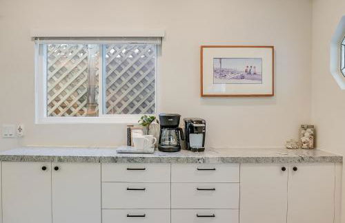 Beautiful Beach Home - Ocean View, AC & Patio - Foto 33