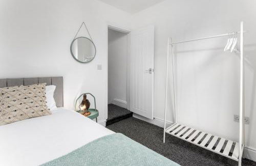 Saxony House - Air Host & Stay - Free Parking - Foto 35