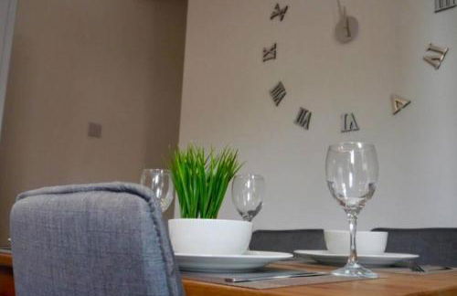 Chester 4 Bedroom House, Contractors & Leisure by Rework Accommodation - Photo 25