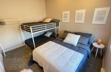 Poconos Modern Chalet I Hot Tub I Home Theater I Fenced Yard I Pet Friendly - Foto 67