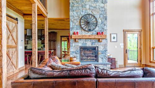 Mountain Estate Main House - Photo 3