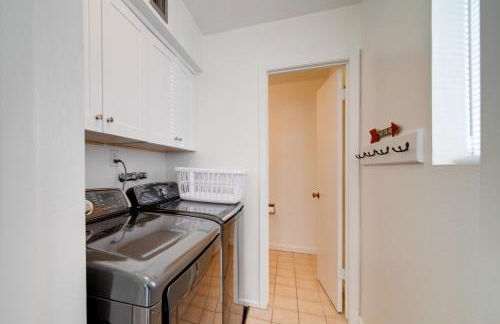 5 Mi to Camelback Ranch Pet-Friendly Home with Pool - Foto 19