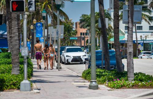 Newly renovated Townhome with King bed - Foto 23