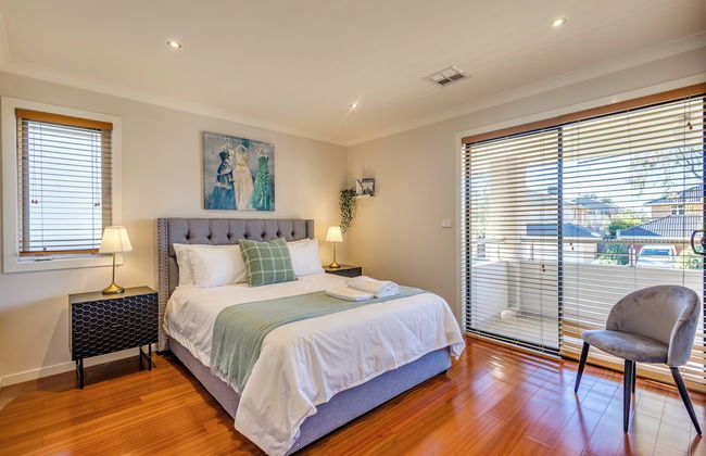 StayAU Magnificent Lakefront Villa - Foto 13